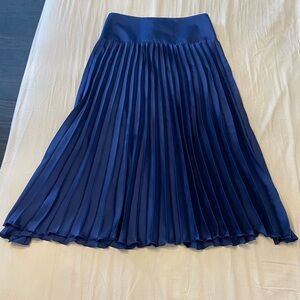 Royal Blue pleated skirt Banana Republic size 12L.